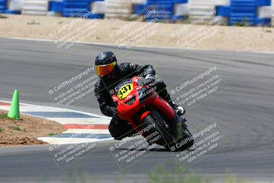 media/Apr-30-2023-CRA (Sun) [[020fcf5d43]]/Race 3-1000 Amateur Supersport/